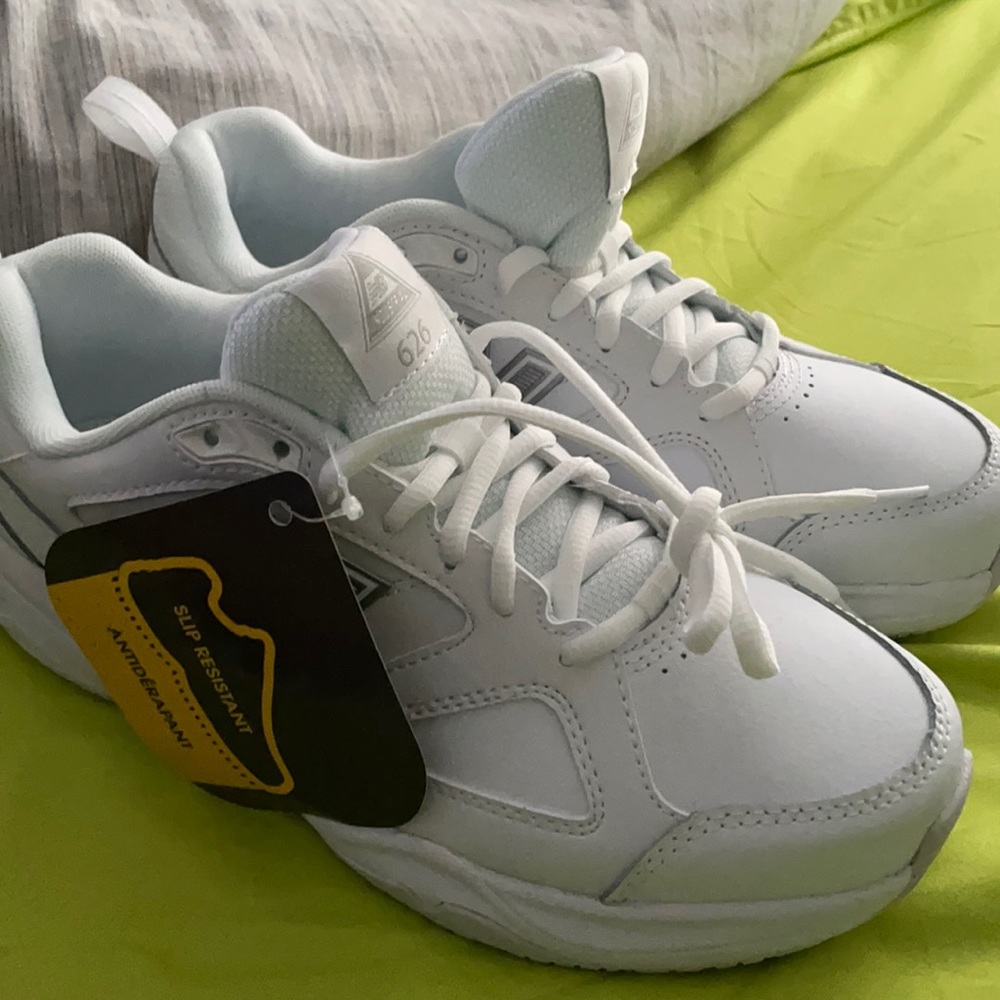 New Balance 626.